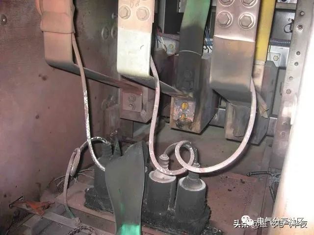 輕微開關柜故障會造成重大損失，請注意高壓電工