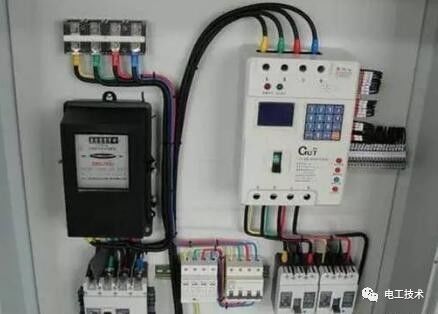 分析了配電箱的內(nèi)部結(jié)構(gòu)，誰能理解它？